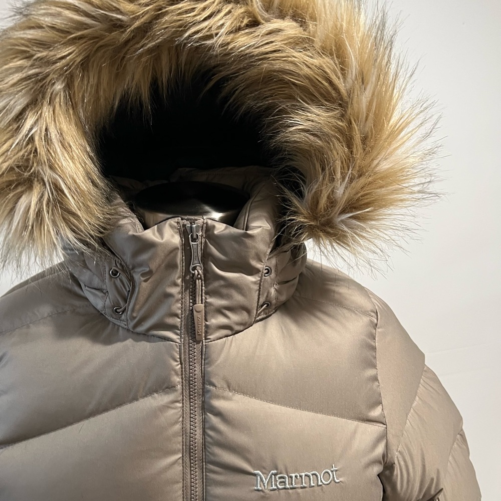 Marmot down jacket. - Picture 3 of 12